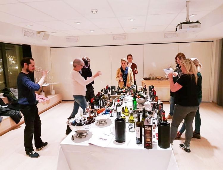 Monopoly wine tasting in Bergen 09/01/19